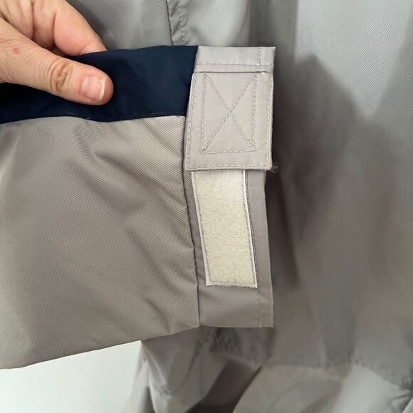 Nike Grey Navy Sports Water Resistant Swoosh Performance Windbreaker Jacket - Picture 9 of 11